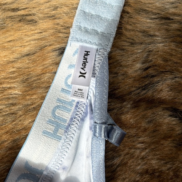 Bundle of 2 Hurley 36C Bras - Picture 6 of 6